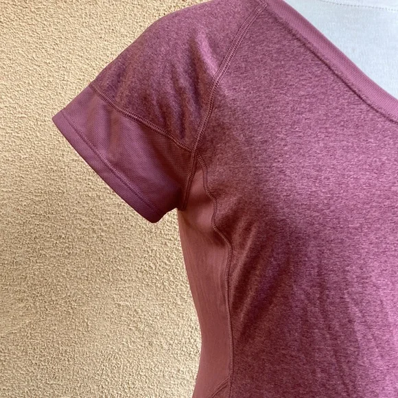 North Face Flash Dry T Shirt V Neck - Picture 2 of 10